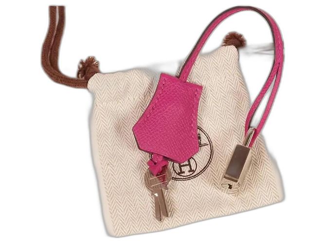 Hermès Clochette Hermes PHW Llave Rosa