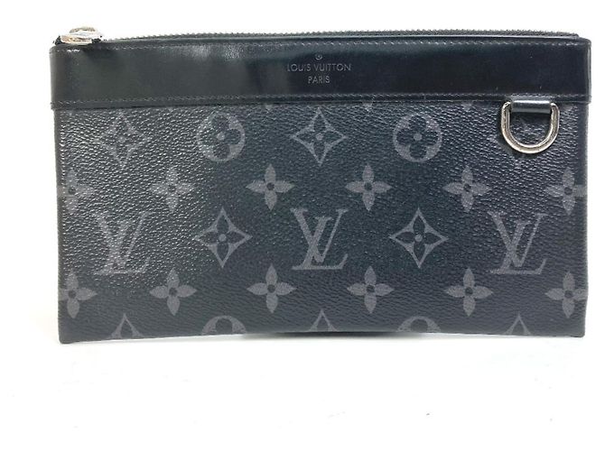 Pochete Discovery PM Monogram Eclipse da Louis Vuitton Preto Monograma