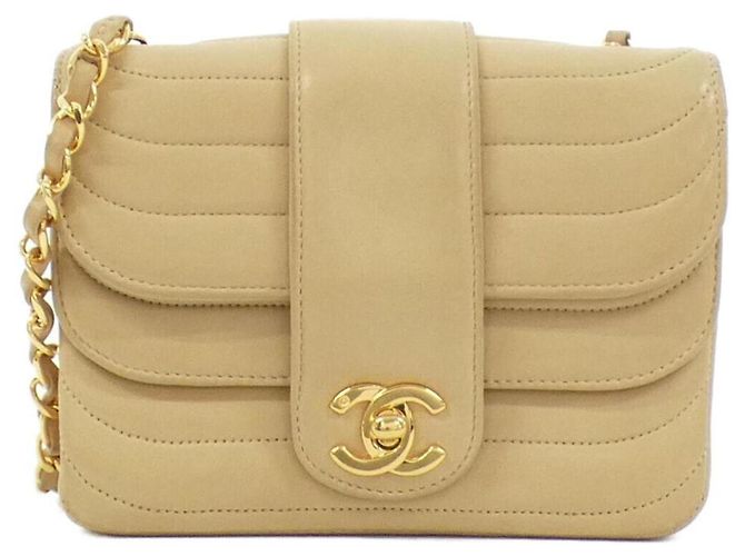 Beige Schultertasche von Chanel