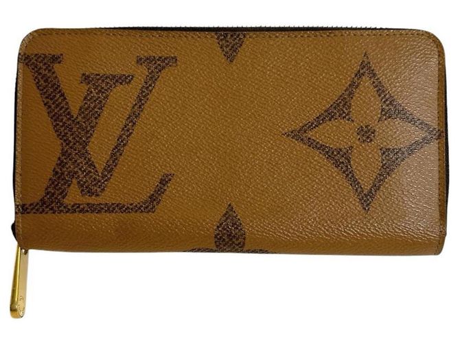 Louis Vuitton Monogram Giant Zippy Wallet Brown