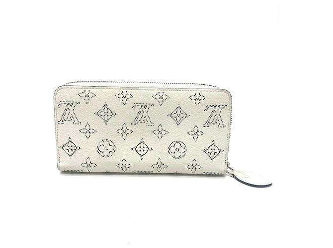 Louis Vuitton Monogram Mahina Zippy Wallet White