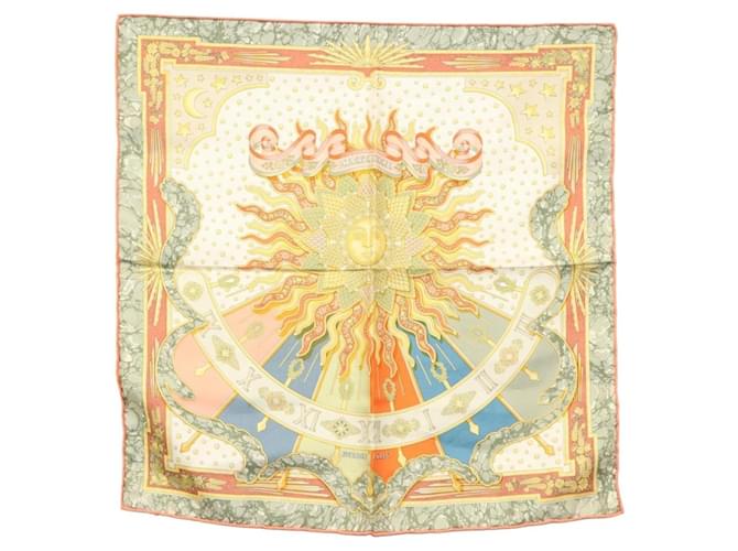 Hermès Écharpe HERMES Carré 40 ""CARPE DIEM"" Soie Orange Auth 133639  ref.2424103