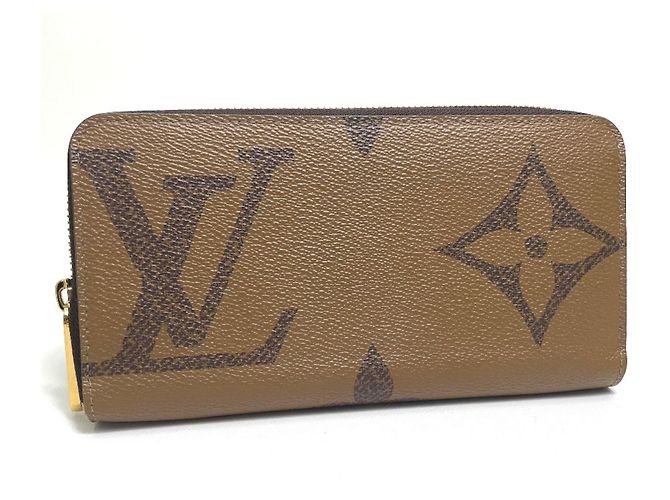 Cartera Zippy Monogram Gigante Louis Vuitton Castaño