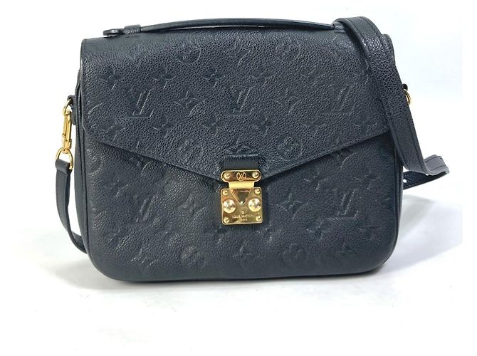 Pochette Metis MM em Monogram Empreinte Louis Vuitton Preto