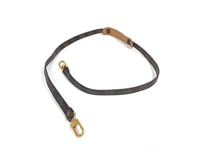Alça de Ombro em Canvas Monogram Louis Vuitton Marrom