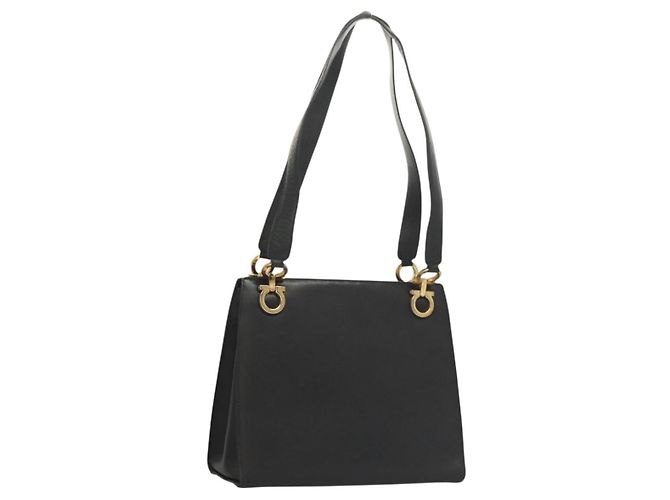 Gancini Schultertasche aus Leder Schwarz Gold Auth 134227 von Salvatore Ferragamo Golden