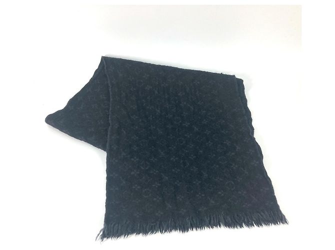 Louis Vuitton Monogram Wool Stole Black
