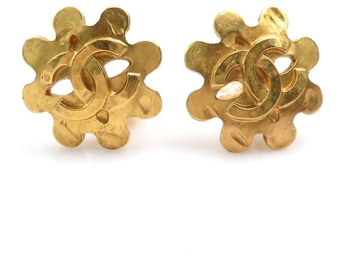 Chanel Coco Mark Metall Gold Clip Ohrringe Golden
