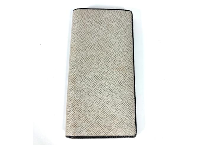 Louis Vuitton Taiga Portefeuille Brazza Long Wallet Beige Leather  ref.2432541