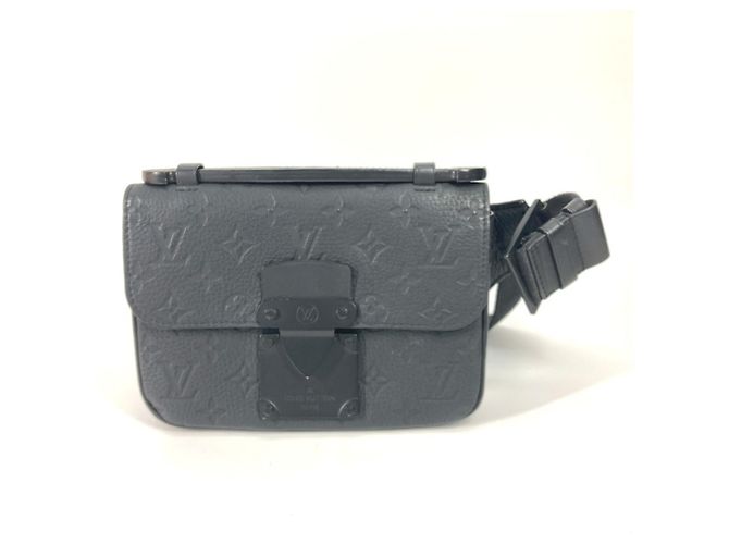 Bolsa Sling S-Lock em Monogram Empreinte Louis Vuitton Preto