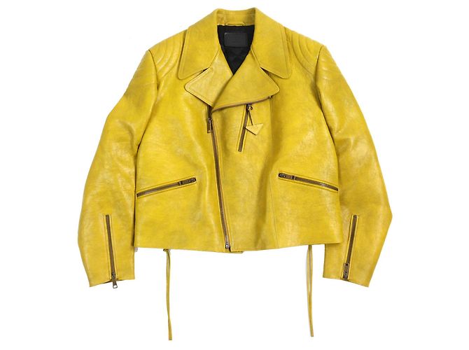 Chaqueta de piel de ternera con charm de logo triangular de Prada Amarillo