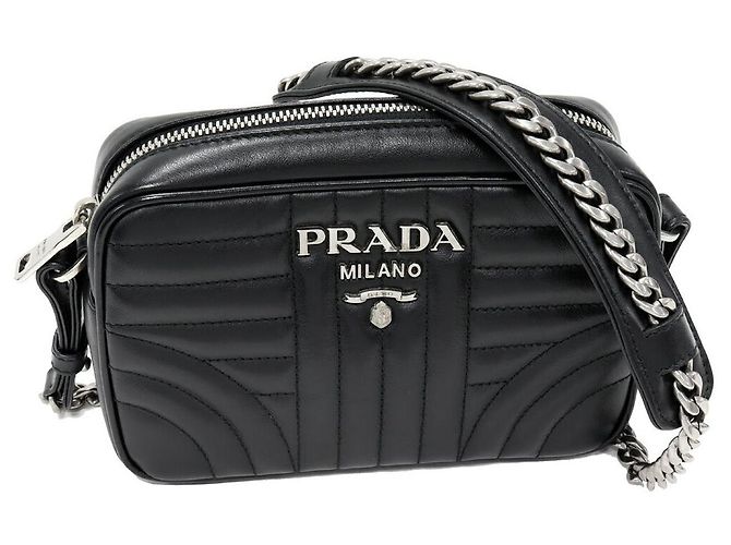 Bolsa de ombro em couro macio Diagramme da Prada Preto
