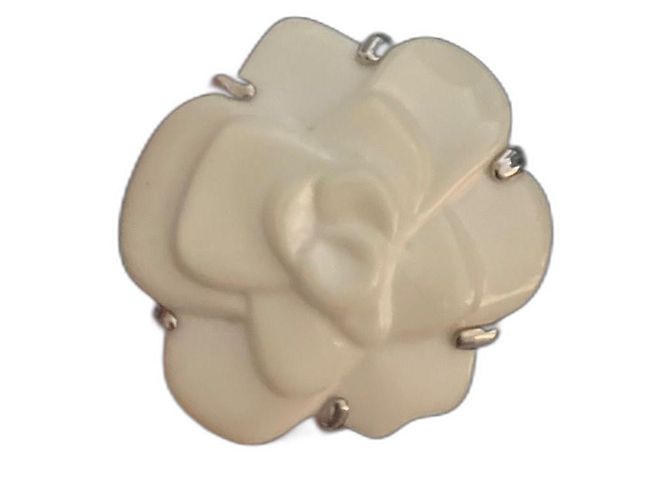 Chanel gran Camelia oro blanco + ágata blanca talla 49