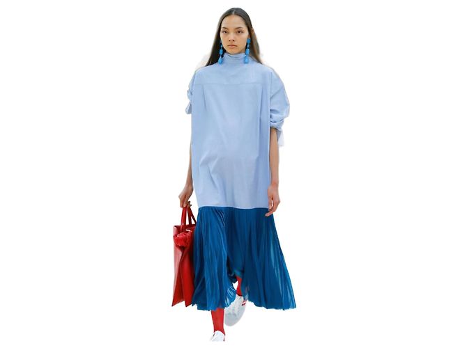 Abito da sera Céline, modello Camicia Celine di Phoebe Philo SS2017. Blu