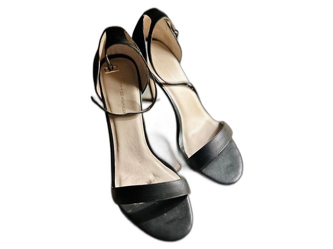 Décolleté in pelle nera Tommy Hilfiger Nero