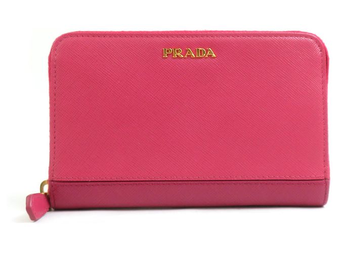 Cartera Compacta Prada en Cuero Rosa
