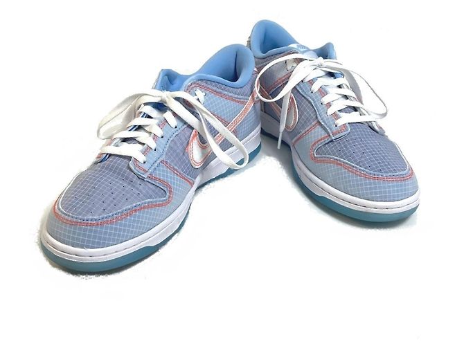 Nike DJ9649-400 Union Dunk Low Passport Pack Sneakers Hellblau