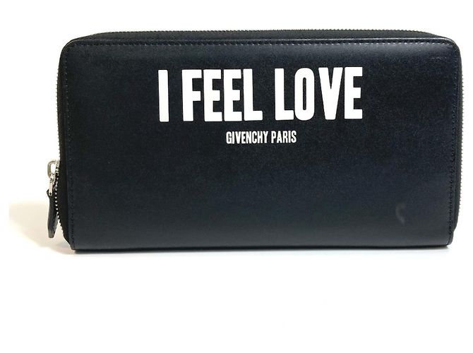 Givenchy I Feel Love Organizer Round Zip Long Wallet Black
