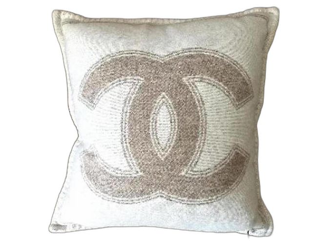 Almofada Chanel Bege e Taupe em Lã e Cashmere