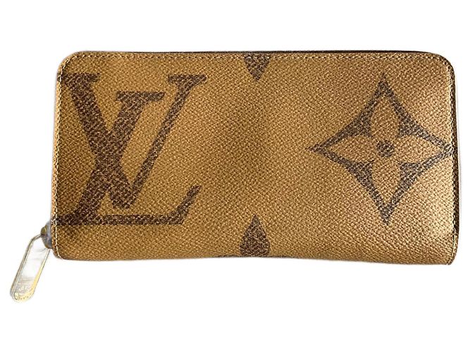 Louis Vuitton Zippy Wallet Giant Monogram