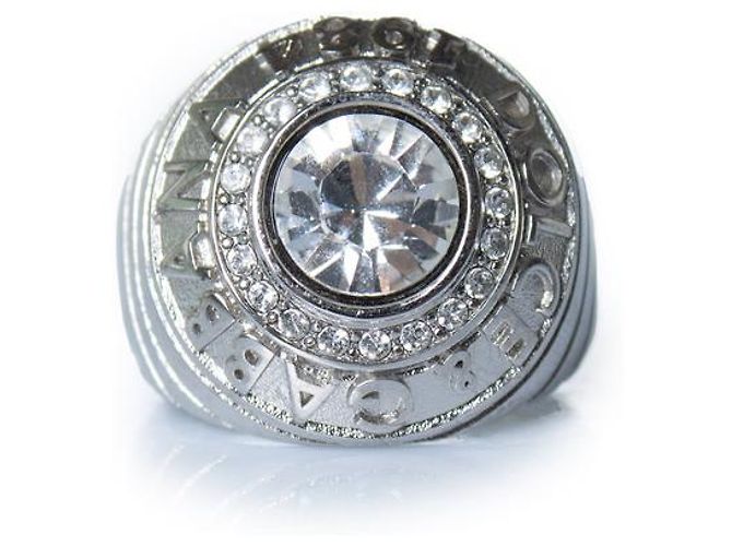 Silberner Ring 1984 von Dolce & Gabbana mit Stein