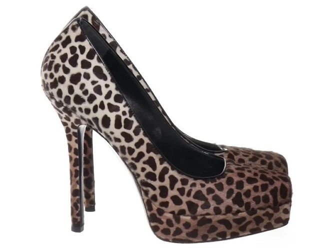 Tacchi Gucci in pelle marrone