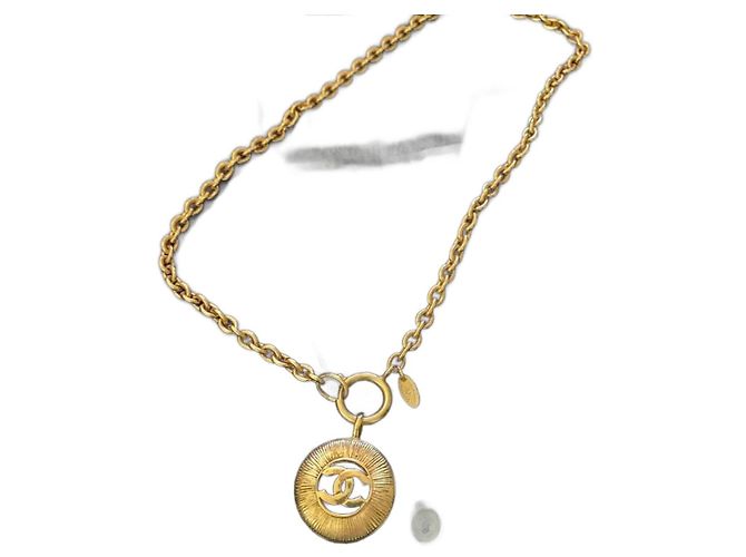 Cambon Collar Medallón Chanel Amarillo Metal