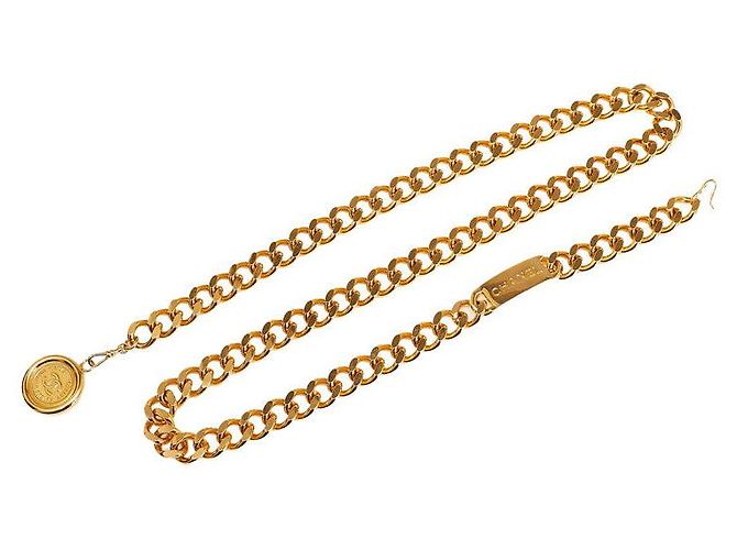 Timeless Cinturón de cadena medallón Coco Mark de Chanel Dorado Metálico