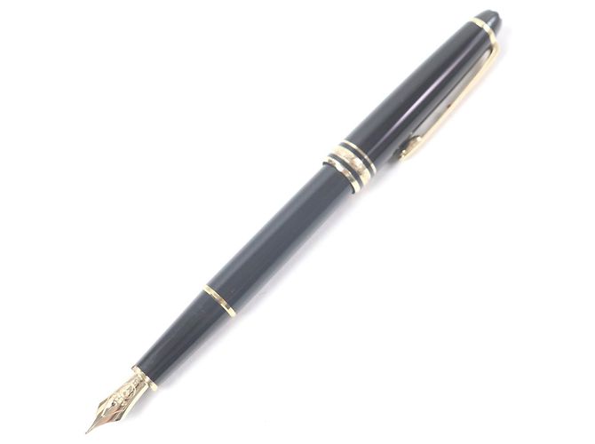 Montblanc Meisterstück 14K Fountain Pen Black