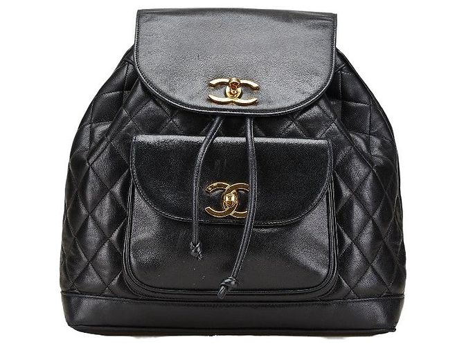 Timeless Chanel Matelassé Lammfell Rucksack Schwarz
