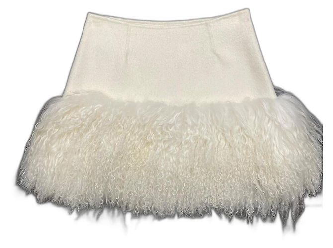 Saia Parosh de lã creme com aplicação de pele da Mongólia Cru