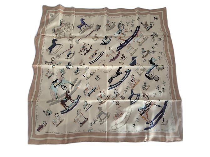Hermès Schaukelpferd Beige Seide
