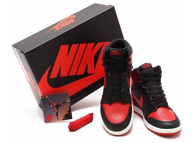 Autre Marque Baskets Nike Air Jordan 1 High 85 Noir