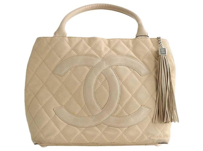 Chanel Cabas Medaillon en cuir beige