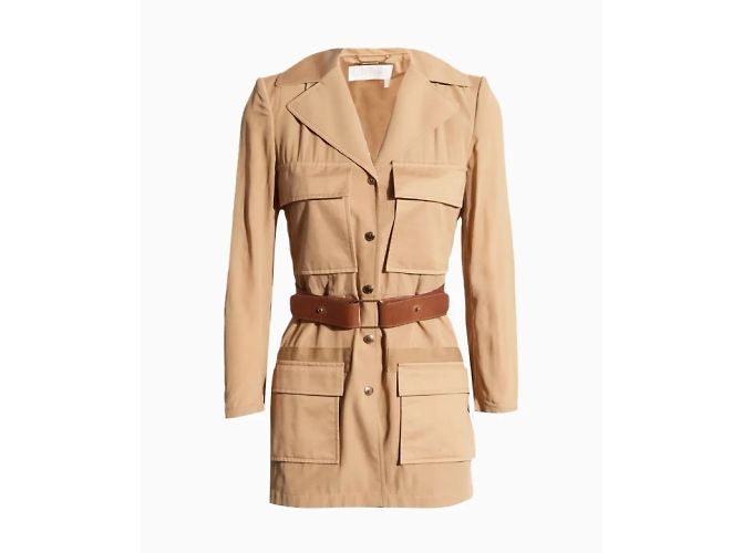 Chaqueta Chloé, modelo Safari SS2018 de Natacha Ramsay-Levi. Beige