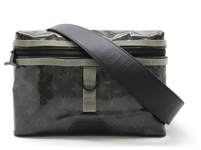 Louis Vuitton Monogram Eclipse Glaze Messenger PM Bag Black Cloth  ref.2489154