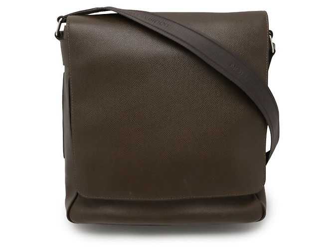 Bolso de Hombro de Cuero Taiga Louis Vuitton Castaño