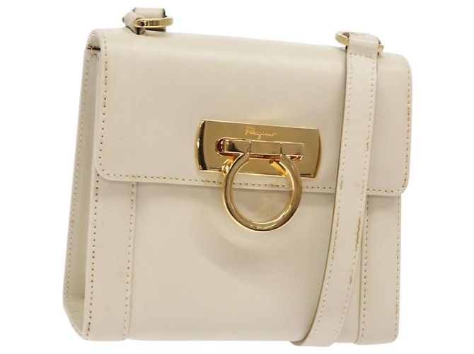 Borsa a Spalla Gancini in Pelle Bianca e Oro Salvatore Ferragamo Auth gh505 Bianco D'oro