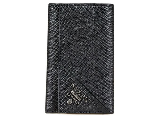 Llave de cuero Saffiano negro con logo de Prada