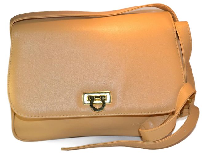 Pierre Balmain Umhängetasche Camel Kunstleder Kamel