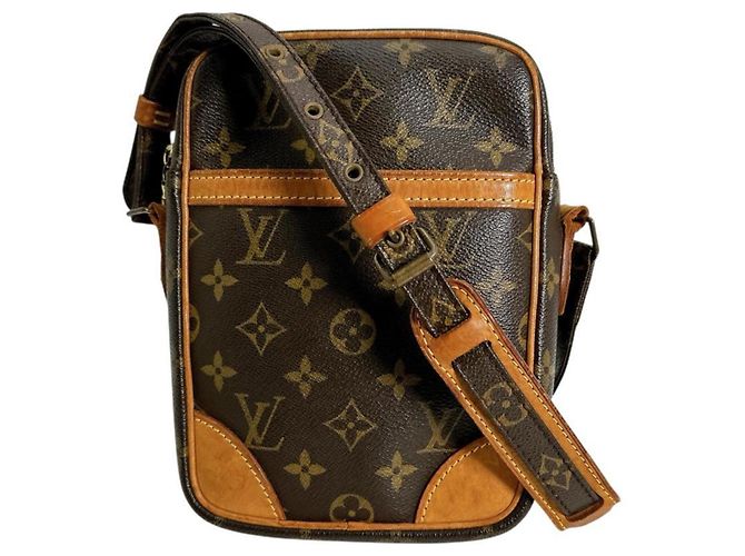 Bolsa de Ombro Monogram Danube Louis Vuitton Marrom