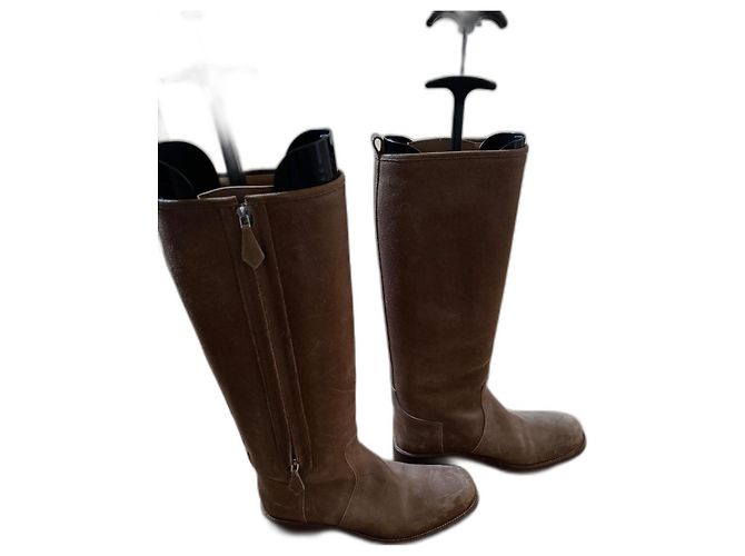 Botas Hermès Estilo Cavaleiro Bege Camurça 38.5