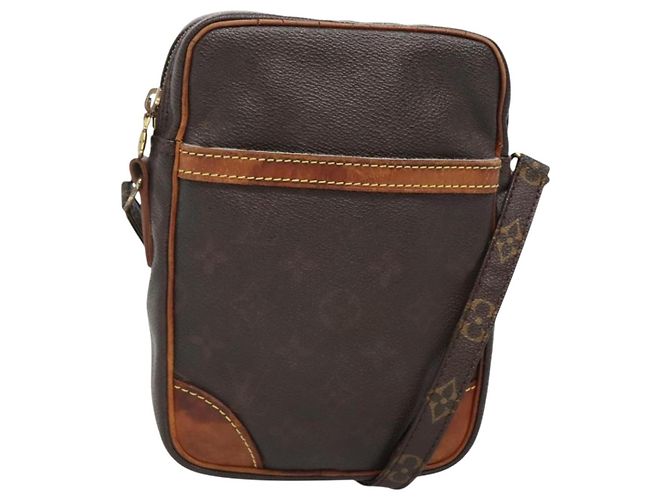 LOUIS VUITTON Bolsa de Ombro Monogram Danube M45266 LV Auth 140208 Monograma