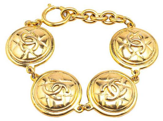 Timeless Pulseira Matelassé Coco Mark da Chanel Dourado Metálico