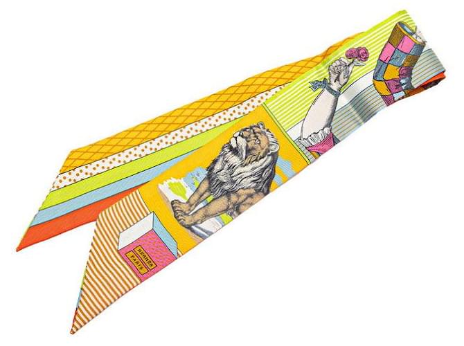 Écharpe en soie GRAND THÉÂTRE NOUVE d'Hermès Multicolore  ref.2511495