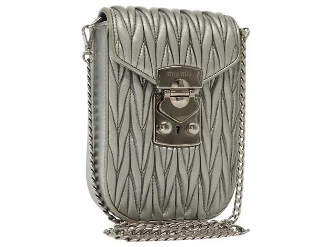 Bolsa de ombro em couro matelassê Miu Miu com corrente prateada Auth gh730 Prata