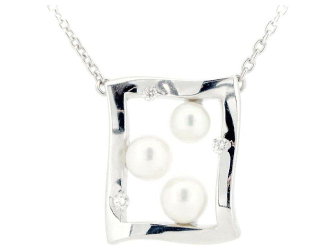 Colar de pérolas e diamantes em ouro branco Au750 Mikimoto Prata