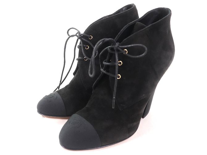 Bottines en cuir suédé COCO Mark de Chanel Noir