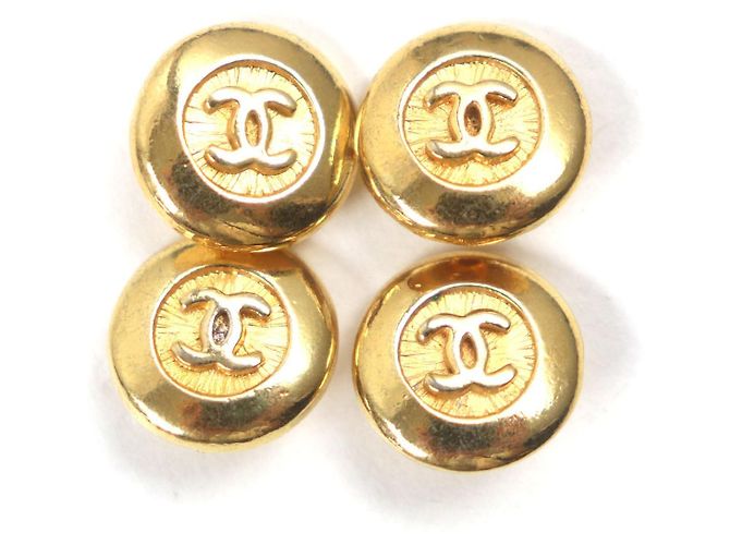 Botón COCO de Chanel Dorado Metal