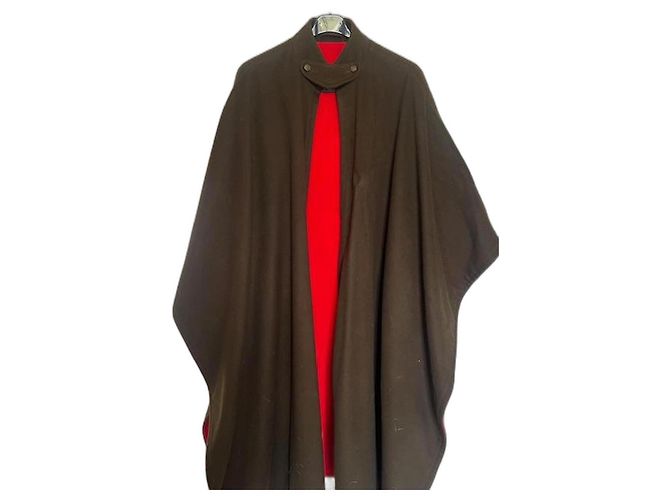 Burberry Cape Brown Red Wool